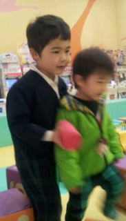 摜(183x320)Eg摜(200x348)