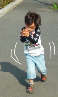 摜(192x320)Eg摜(200x333)